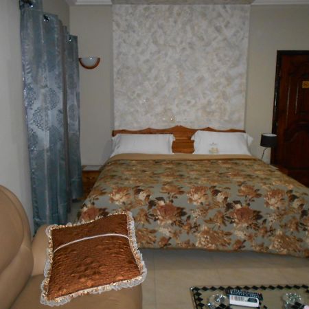 لومي Agla Hotel المظهر الخارجي الصورة