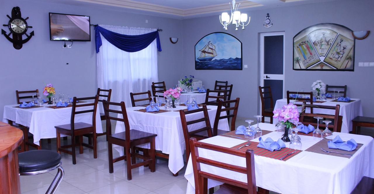 لومي Agla Hotel المظهر الخارجي الصورة