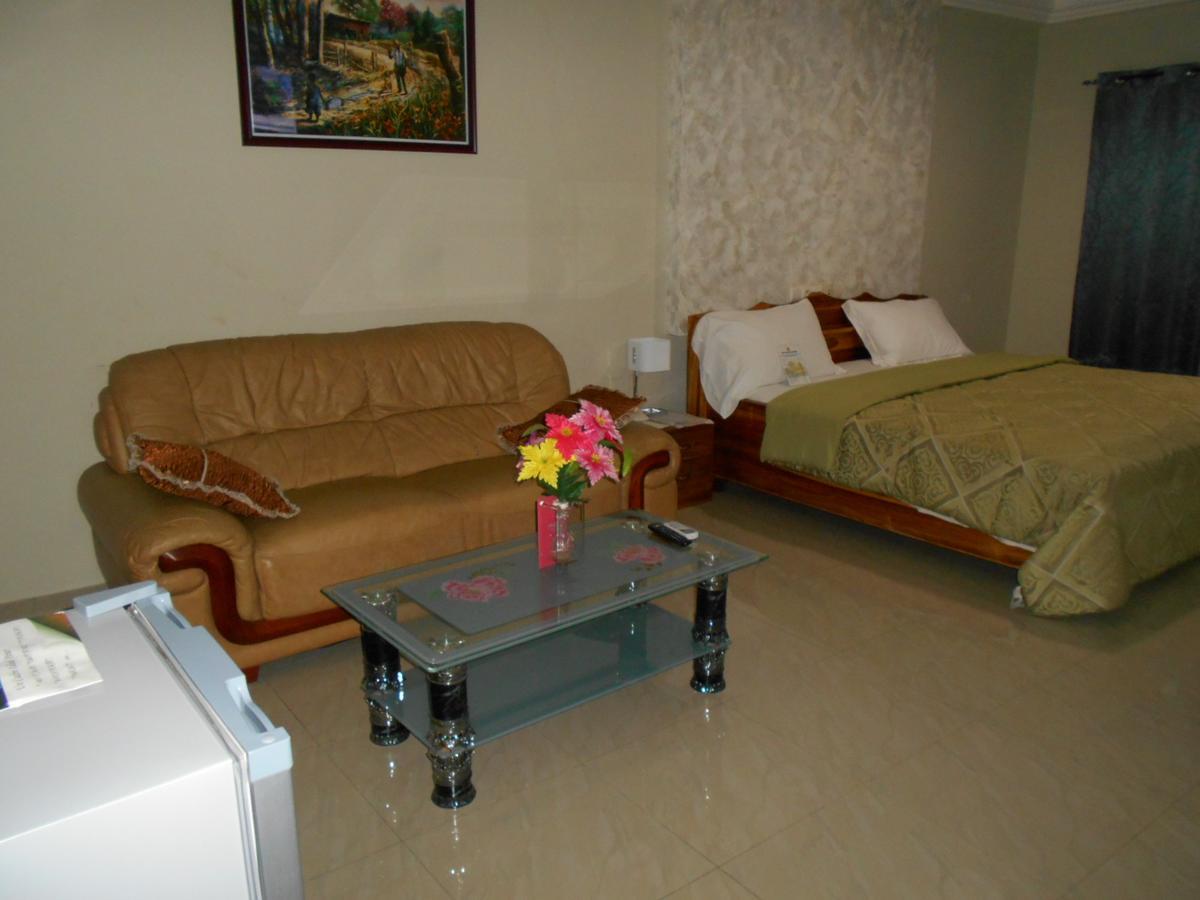 لومي Agla Hotel المظهر الخارجي الصورة